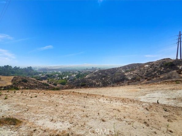 10557 Mahoney Drive, Burbank CA 91040