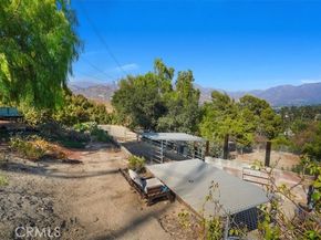 10557 Mahoney Drive, Burbank CA 91040