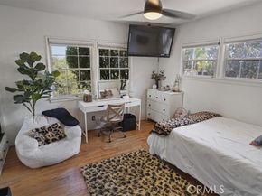 10557 Mahoney Drive, Burbank CA 91040