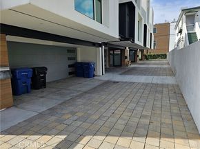 809 N Detroit Street, Los Angeles CA 90046