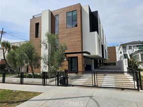 809 N Detroit Street, Los Angeles CA 90046
