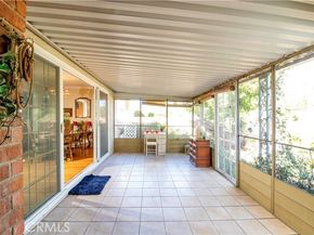 6928 Bobbyboyar, West Hills (los Angeles) CA 91307