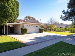 6928 Bobbyboyar, West Hills (los Angeles) CA 91307