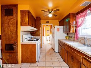 6928 Bobbyboyar, West Hills (los Angeles) CA 91307