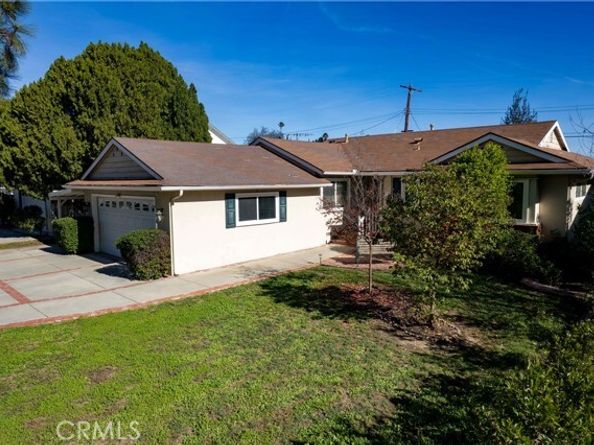 6928 Bobbyboyar, West Hills (los Angeles) CA 91307