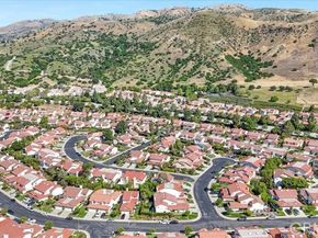 12223 Shady Hollow, Porter Ranch (los Angeles) CA 91326
