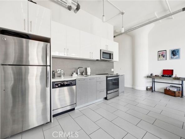 939 S Broadway 605, Los Angeles CA 90015