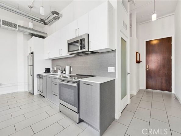 939 S Broadway 605, Los Angeles CA 90015