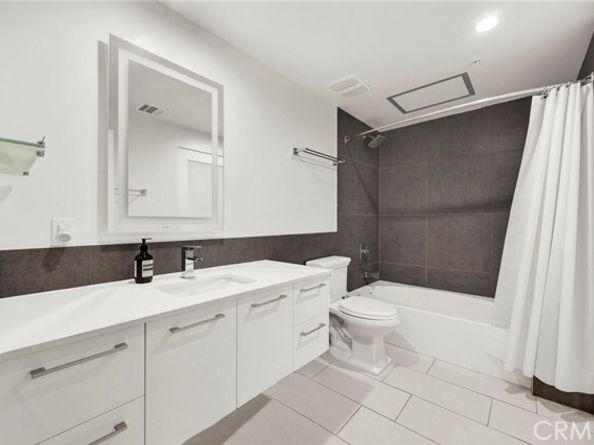 939 S Broadway 605, Los Angeles CA 90015