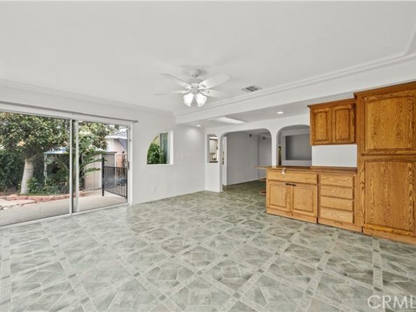 12619 Gladstone Avenue, Sylmar (los Angeles) CA 91342