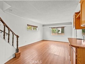 12619 Gladstone Avenue, Sylmar (los Angeles) CA 91342