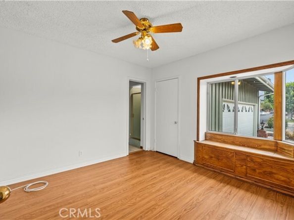 12619 Gladstone Avenue, Sylmar (los Angeles) CA 91342