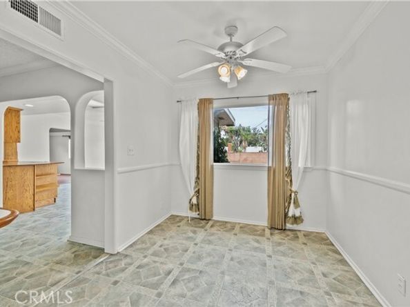 12619 Gladstone Avenue, Sylmar (los Angeles) CA 91342