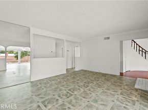 12619 Gladstone Avenue, Sylmar (los Angeles) CA 91342