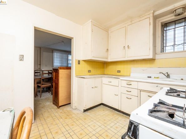 2232 11Th Ave, Oakland CA 94606