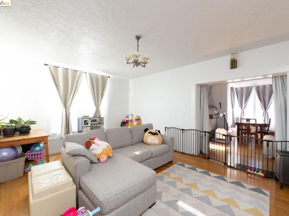 2232 11Th Ave, Oakland CA 94606