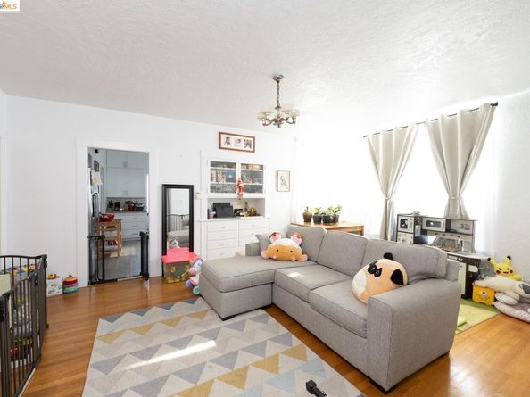 2232 11Th Ave, Oakland CA 94606
