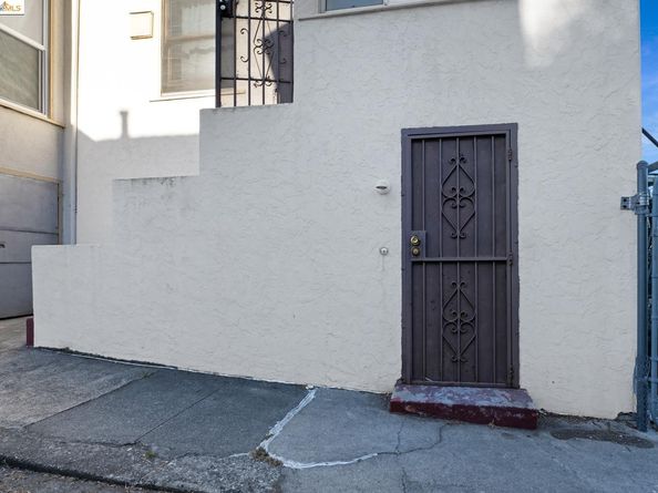 2232 11Th Ave, Oakland CA 94606