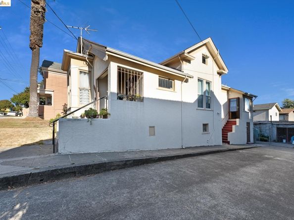 2232 11Th Ave, Oakland CA 94606