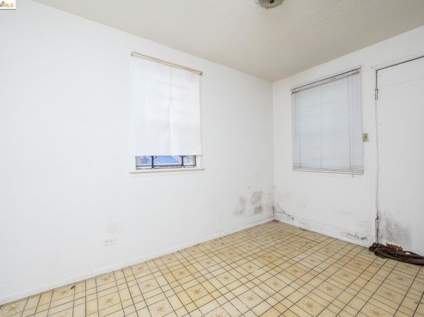 2232 11Th Ave, Oakland CA 94606
