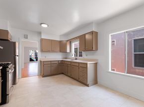 2714 67th Ave, Oakland CA 94605