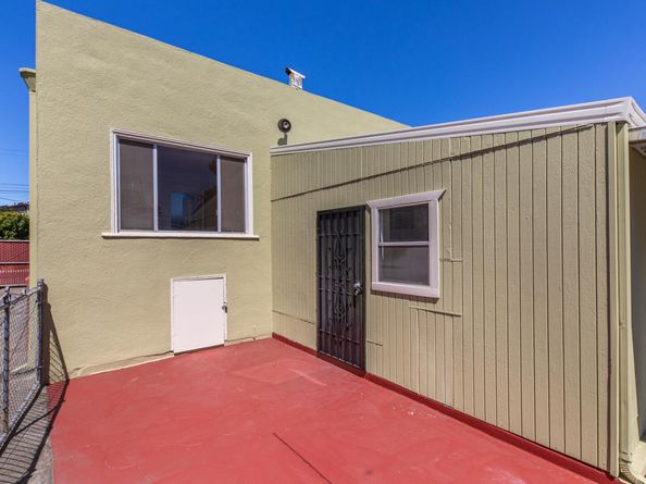 2714 67th Ave, Oakland CA 94605