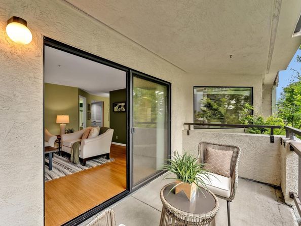21239 Gary Dr 317D, Hayward CA 94546