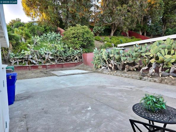 2011 Espanola, San Pablo CA 94806