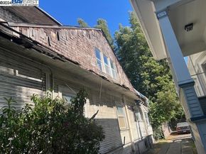 875 56th Street, Oakland CA 94608