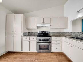 1608 Ashwood Dr, Martinez CA 94553