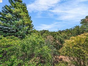 1608 Ashwood Dr, Martinez CA 94553