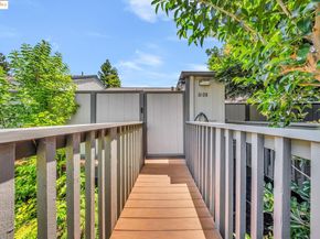 1608 Ashwood Dr, Martinez CA 94553