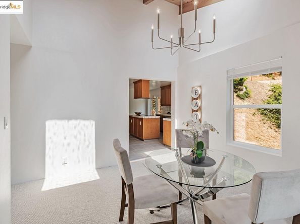 6659 Exeter Dr, Oakland CA 94611