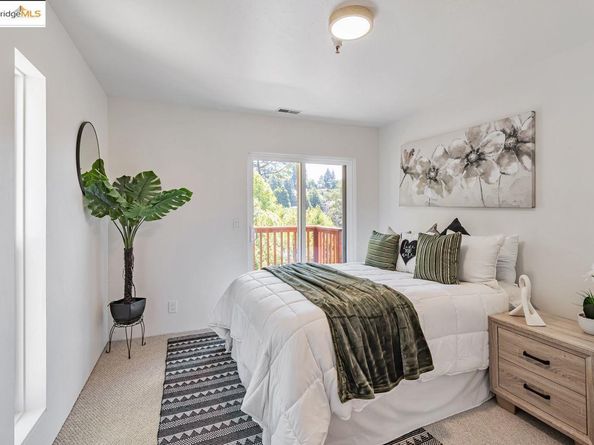 6659 Exeter Dr, Oakland CA 94611