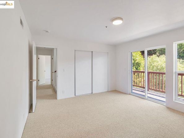 6659 Exeter Dr, Oakland CA 94611