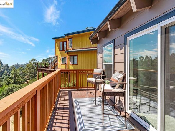 6659 Exeter Dr, Oakland CA 94611