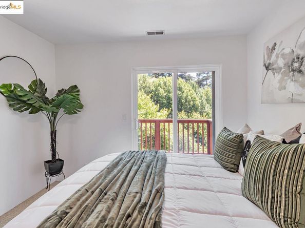 6659 Exeter Dr, Oakland CA 94611