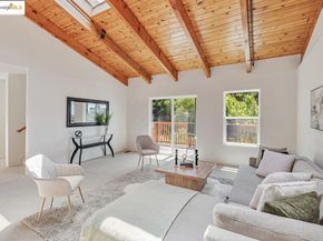 6659 Exeter Dr, Oakland CA 94611