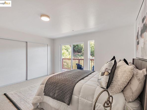6659 Exeter Dr, Oakland CA 94611