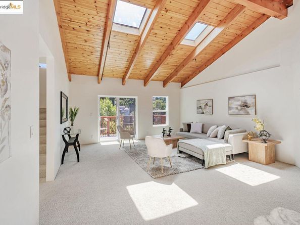 6659 Exeter Dr, Oakland CA 94611