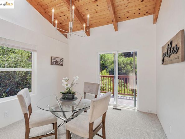 6659 Exeter Dr, Oakland CA 94611