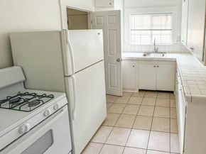 10504 Voltaire Ave, Oakland CA 94603