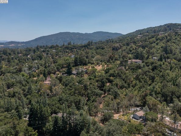 19394 Bainter Ave, Los Gatos CA 95030