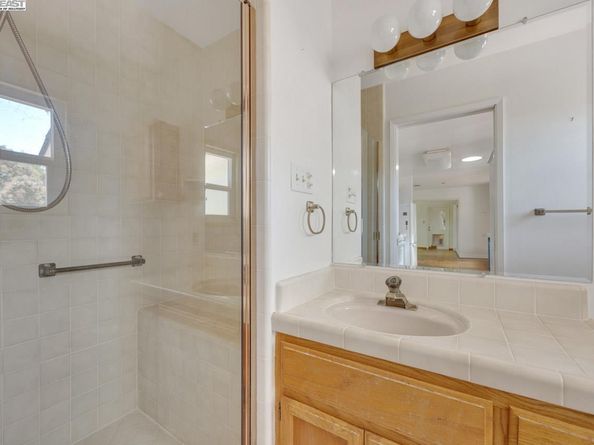 19394 Bainter Ave, Los Gatos CA 95030