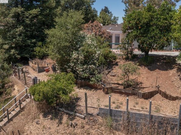 19394 Bainter Ave, Los Gatos CA 95030