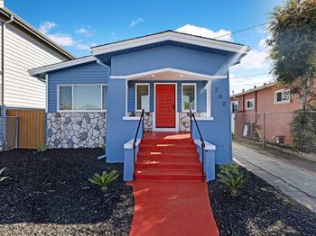 7200 Favor St