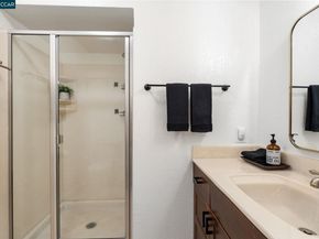 6625 Pioneer Ln, Dublin CA 94568