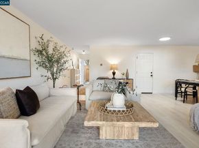 6625 Pioneer Ln, Dublin CA 94568
