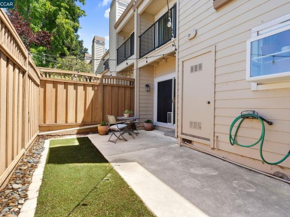 6625 Pioneer Ln, Dublin CA 94568