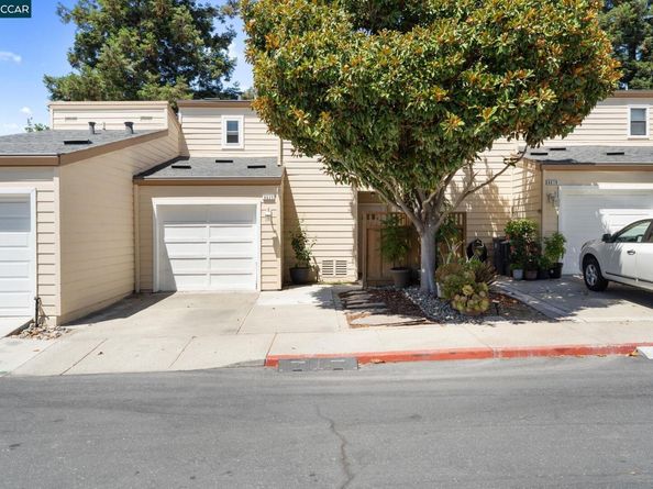 6625 Pioneer Ln, Dublin CA 94568